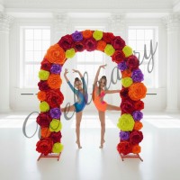 Арка из бумажных цветов