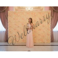 Цветочная стена "Персик" (аренда)