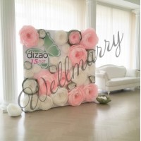 Стенд-фотозона из бумажных пионов аренда купить