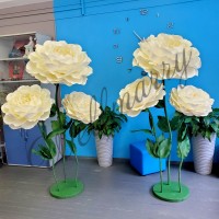 Ростовой цветок из фоамирана "Пион белый"