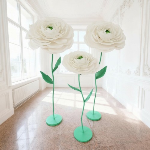 Ростовой цветок из изолона "Ранункулюс белый"